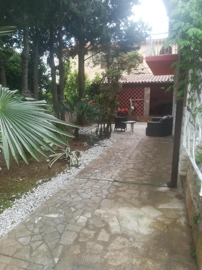 Apartment Villa Edward Premantura